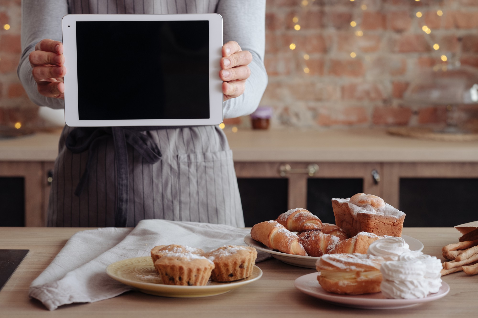 Baking pastries on tray